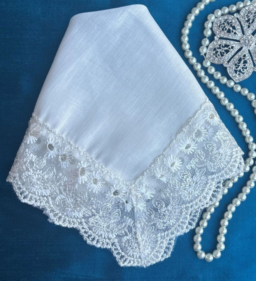 Ivory Linen and Lace Hanky